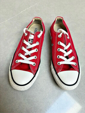 Converse Chuck Taylor All Star Red Low Top Sneakers US 4